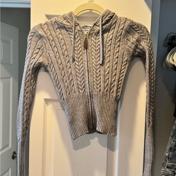 Frankie’s Bikinis set ✨ - Picture 2 of 9